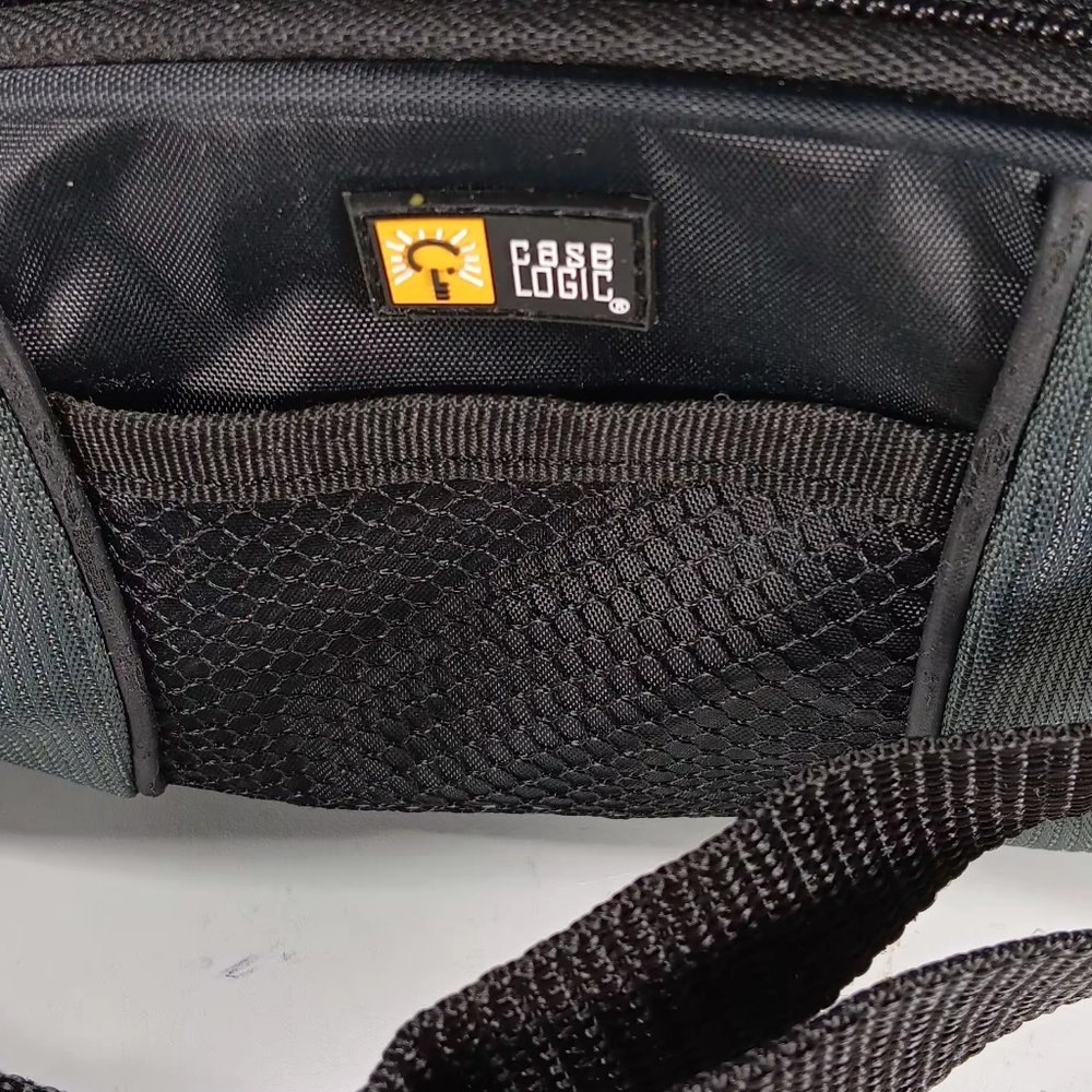 Case Logic Medium Camera Case - Picture 2 of 11